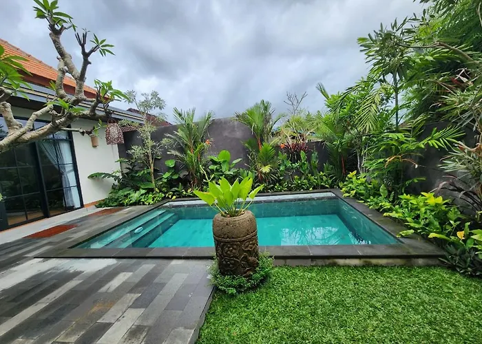 ゲストハウス Sawitri Anandhita Luxury