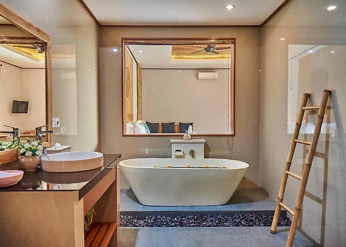 ゲストハウス Sawitri Anandhita Luxury