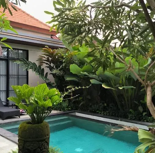 Sawitri Anandhita Luxury ゲストハウス 4*
