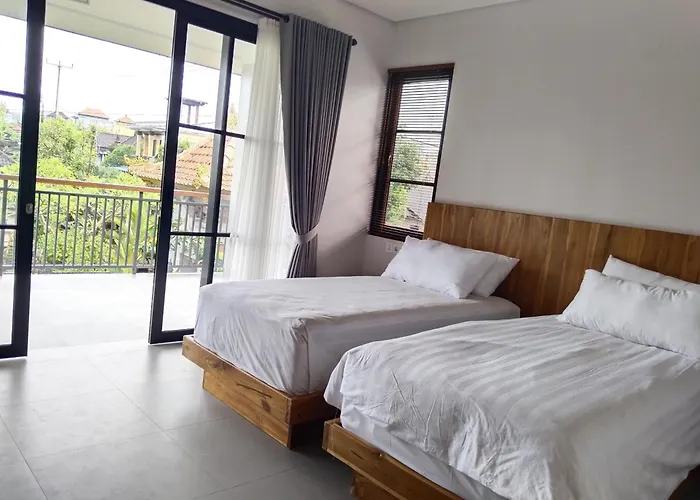 ゲストハウス Sawitri Anandhita Luxury 4*